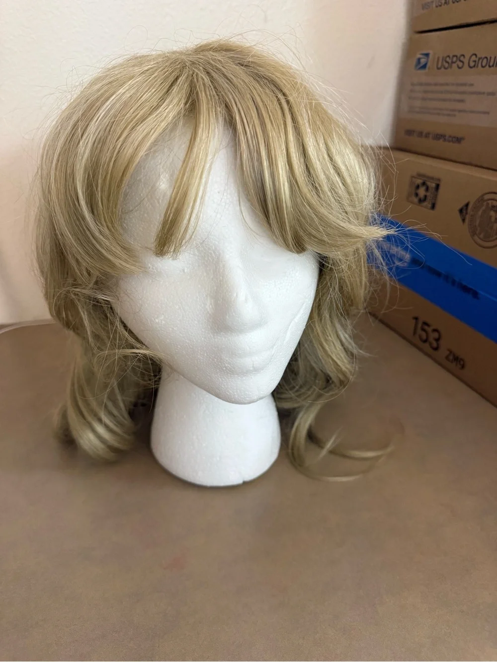 Blonde Women's Synthetic Wig with Soft Waves